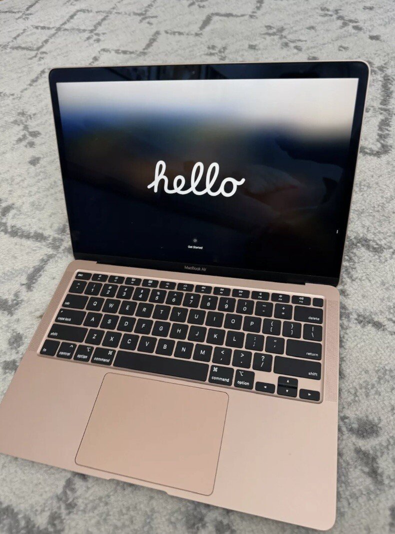 Apple MacBook Air 13" (M1 Chip)